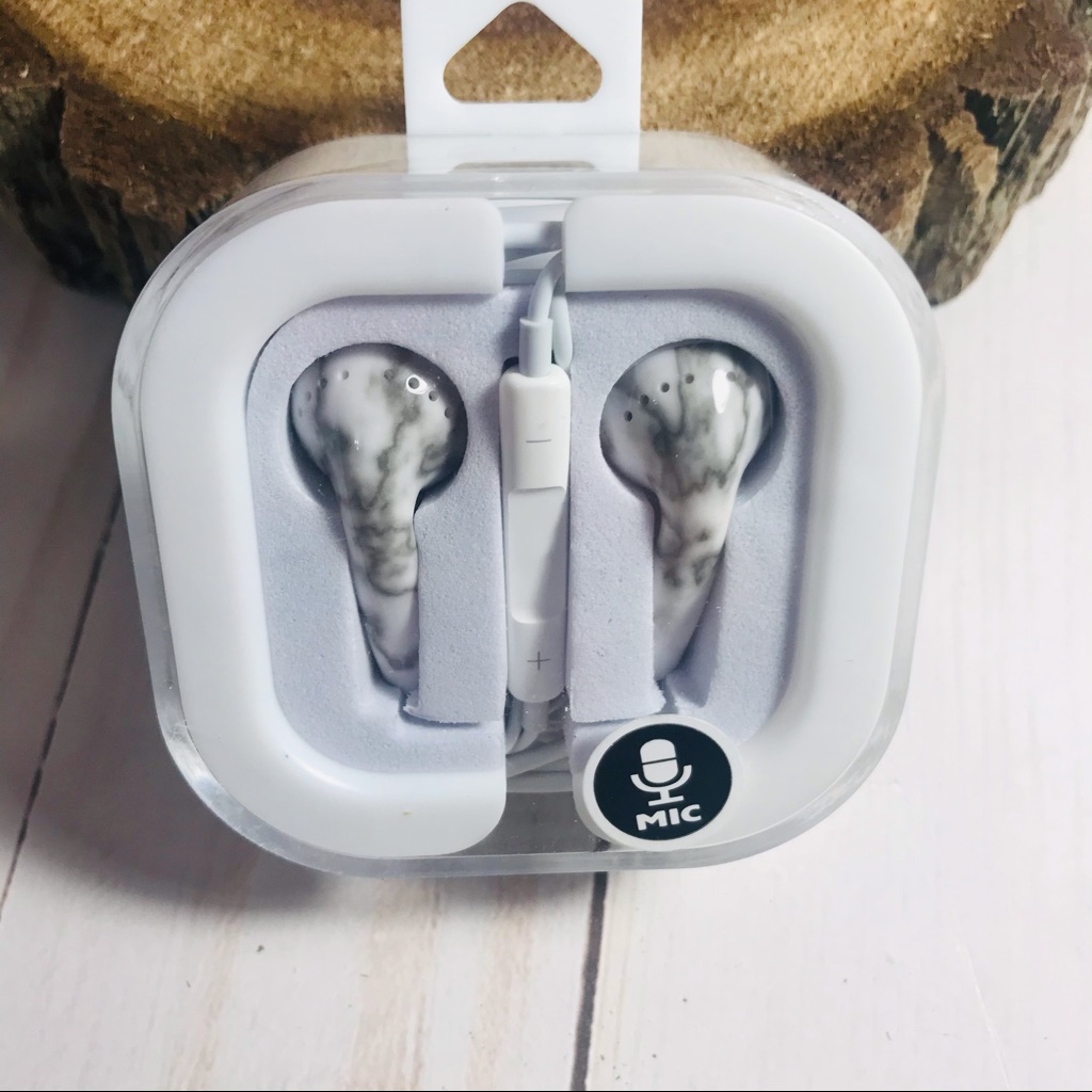 Nwt Claire's Girl's Earbuds With Mic